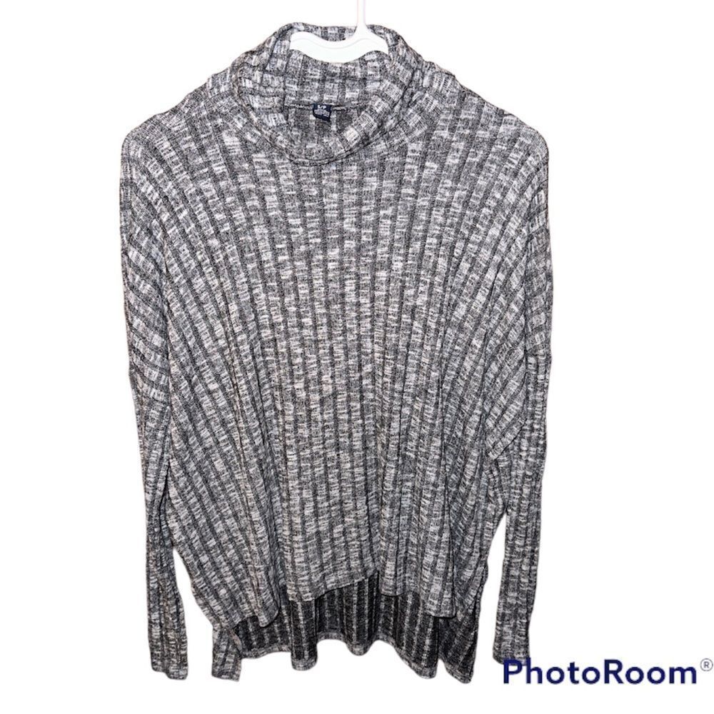 American Eagle Outfitters Turtleneck Small Gray Sweater